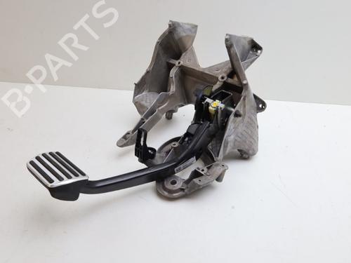 Used Break pedal VOLVO S60 III (224) T5 (250 hp) 29854727