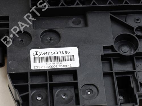 Fuse box MERCEDES-BENZ VITO Van (W447) 114 CDI (447.601, 447.603, 447.605) | BP39034253E1 - Image 3