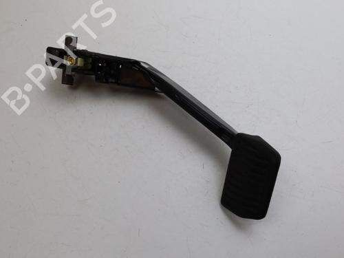 Used Break pedal VOLVO V60 II (225) T6 Plug-in Hybrid AWD (340 hp) 29996612