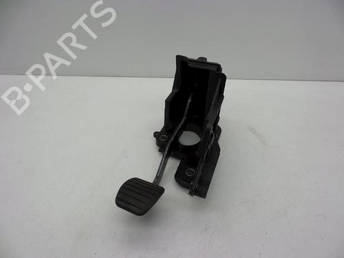 Used Break pedal Break pedal OPEL MOVANO B Van (X62) 2.3 CDTI FWD (FV) (125 hp) 18620575 18620575