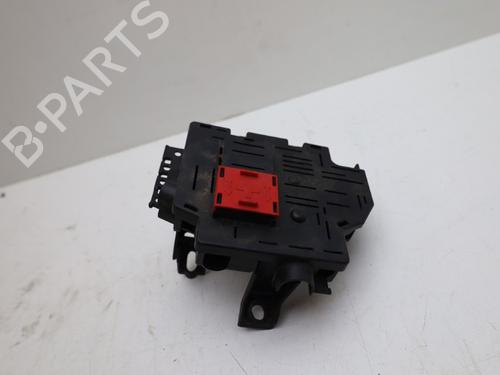 Used Fuse box Fuse box 37446149 37446149