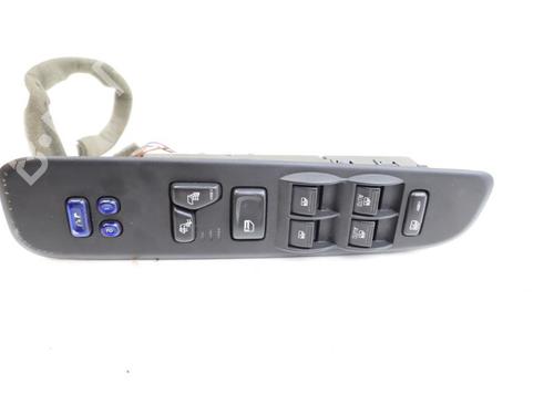 Used Switch Switch SAAB 9-7X 5.3 AWD (299 hp) 35792689 35792689