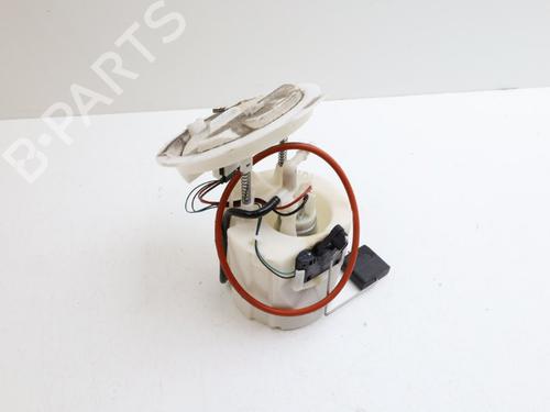 Used Fuel pump MERCEDES-BENZ C-CLASS (W204) C 200 CGI (204.048) (184 hp) 31092689