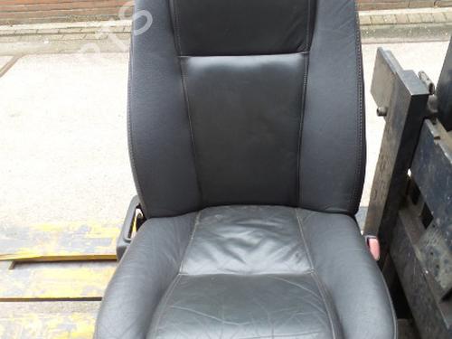 Sæde højre fortil Sæde højre fortil VOLVO XC90 I (275) T6 AWD (272 hp) 18635069 18635069