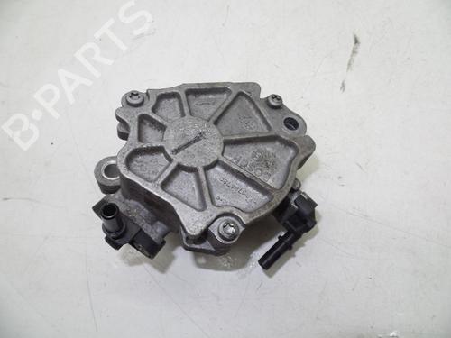 Used Vacuum pump VOLVO V50 (545) D2 (114 hp) 18617590