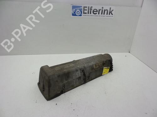Used Valve cover Valve cover 18606717 18606717