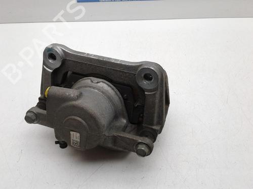 Used Right front brake caliper Right front brake caliper VOLVO XC40 (536) T5 AWD (249 hp) 18629319 18629319