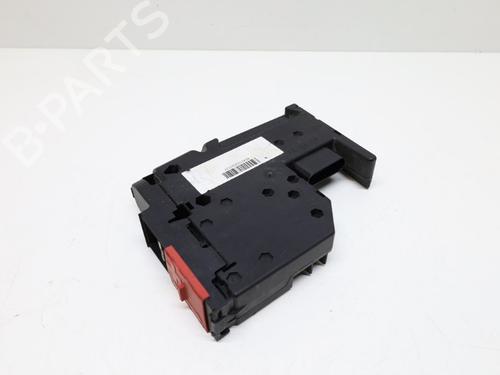 Used Fuse box Fuse box MERCEDES-BENZ E-CLASS (W212) E 350 CGI (212.057) (292 hp) 40264057 40264057