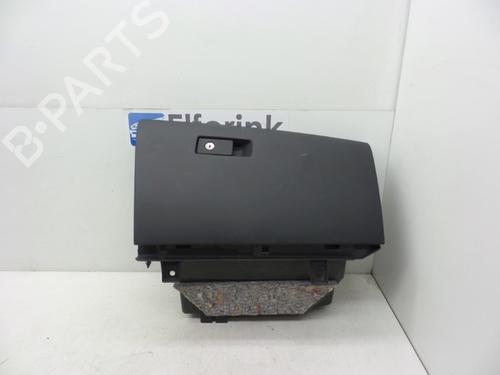 Handskerum Handskerum VOLVO V60 I (155) D5 AWD (205 hp) 18620107 18620107