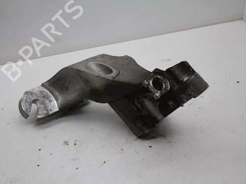 Used Gearbox mount Gearbox mount SAAB 9-5 (YS3E) 2.3 Turbo (230 hp) 18608332 18608332