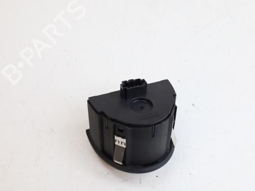 Headlight switch SAAB 9-3 Convertible (YS3F) 1.9 TTiD | BP24408562I24 - Image 2