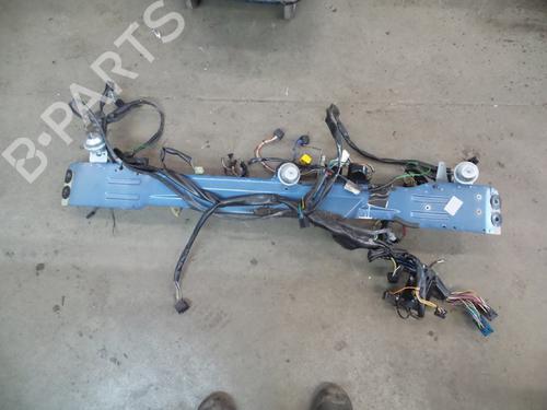 Used Dashboard SAAB 900 I (AC4, AM4) 2.0 -16 (126 hp) 18615453