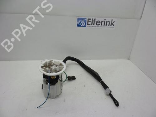 Used Fuel pump VOLVO V70 III (135) D3 / D4 (163 hp) 18623859