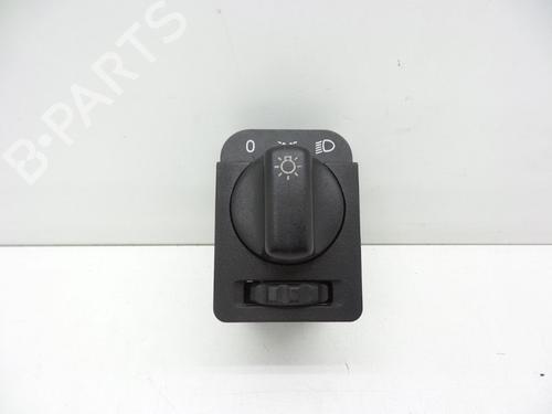 Used Headlight switch Headlight switch OPEL ASTRA F Hatchback (T92) 1.6 i (F08, M08, F68, M68) (71 hp) 18621427 18621427
