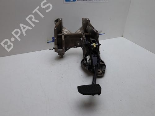 Used Break pedal VOLVO V90 II Estate (235) B5 Mild-Hybrid (250 hp) 18636023