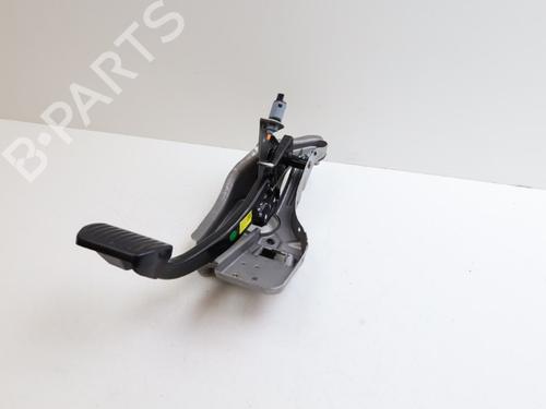 Used Break pedal LYNK & CO 01 HEV (197 hp) 30816328