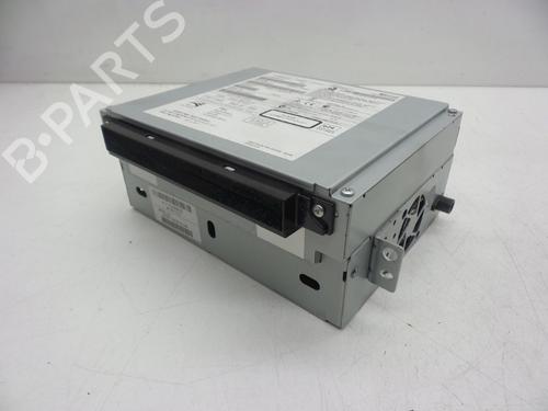 radio-volvo-v40-hatchback-525-t2-3135722331396096-2012-2013-2014-2015-2016-2017-2018-2019-18624773 main image