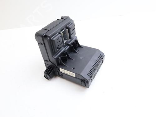 Sikringsdåse VOLVO V70 II (285) 2.4 (140 hp) 31259596