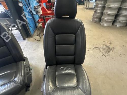 Used Right front seat Right front seat 38267444 38267444