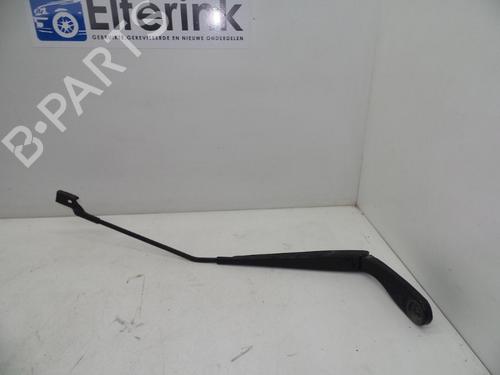 Used Front windshield wiper arm VOLVO V50 (545) 2.4 (170 hp) 18617787