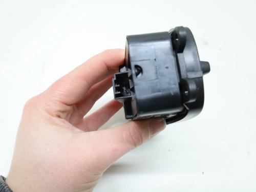 Switch VOLVO V50 (545) 1.8 | BP32520019I30