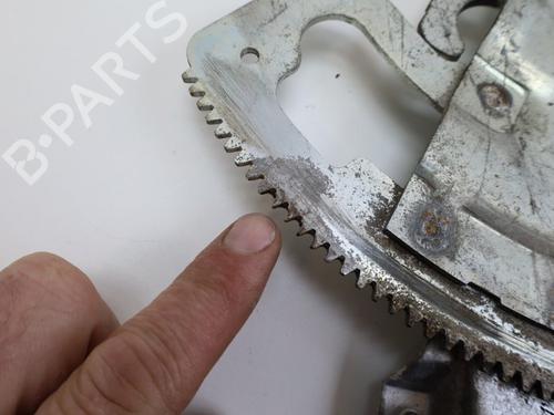 Used Front left window mechanism Front left window mechanism SAAB 900 II Convertible 2.3 -16 (150 hp) 18639617 18639617