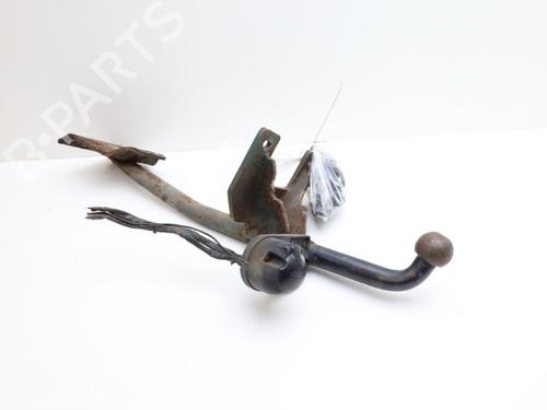 Used Tow ball/Mechanism SAAB 900 I (AC4, AM4) 2.0 -16 (126 hp) 31956643