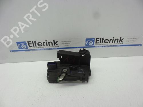 Used Front right lock OPEL ZAFIRA A MPV (T98) 2.2 DTI 16V (F75) (125 hp) 18629065