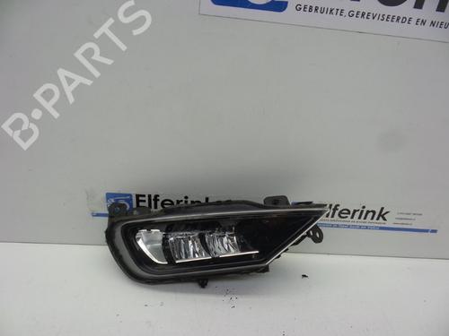 right-front-fog-light-volvo-s90-ii-234-d4-31395866-2016-18628497 main image