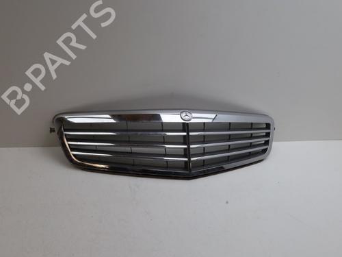 Used Grille MERCEDES-BENZ C-CLASS (W204) C 200 Kompressor (204.041) (184 hp) 30633731