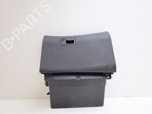 Used Glove box Glove box 38072379 38072379