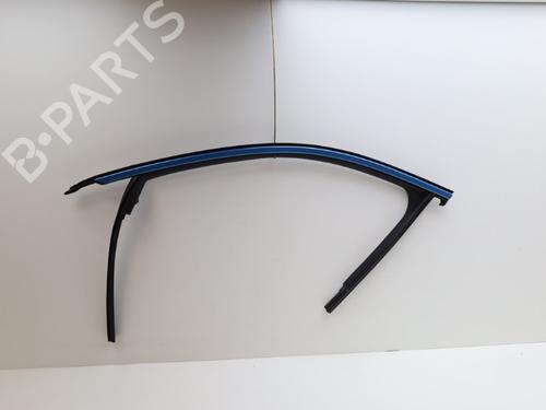 Used Rubber door seal LYNK & CO 01 PHEV (261 hp) 18638269