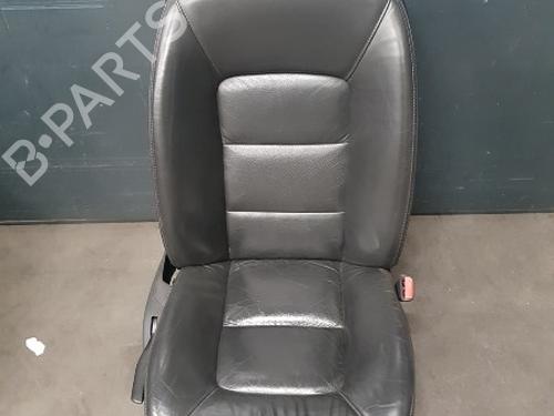 Used Right front seat VOLVO XC70 II (136) D5 AWD (185 hp) 18636785