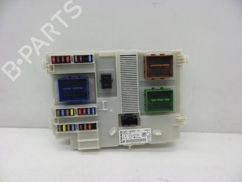 Used Fuse box Fuse box VOLVO S80 II (124) 1.6 DRIVe (114 hp) 18618903 18618903