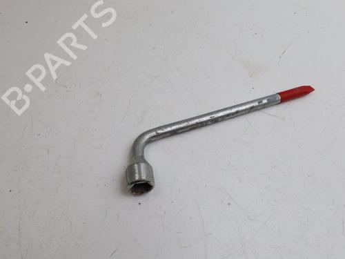 Używane Inne VOLVO V70 II (285) 2.4 (140 hp) 31154249