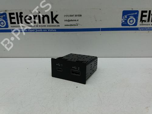 Annen LYNK & CO 01 PHEV (261 hp) 18634333