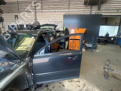 left-front-door-volvo-v50-545-2003-2004-2005-2006-2007-2008-2009-2010-2011-2012-38566427 main image