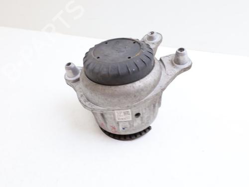 Used Engine mount MERCEDES-BENZ C-CLASS (W205) C 180 (205.040, 205.140) (156 hp) 32001974