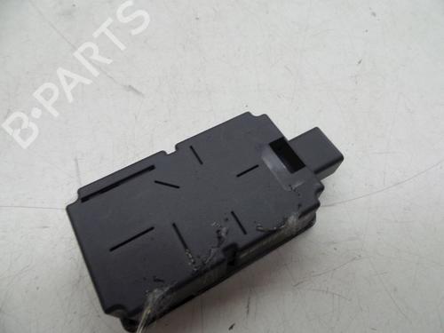 Used Electronic sensor Electronic sensor VOLVO V60 I Cross Country (157) D4 (190 hp) 18617385 18617385