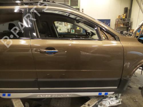 Used Right front door VOLVO XC70 II (136) D4 AWD (181 hp) 18632748