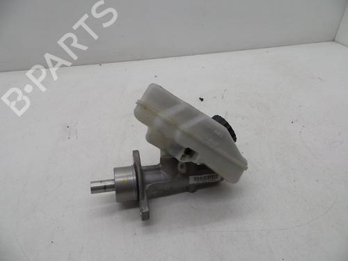 Used Brake master cylinder Brake master cylinder OPEL CORSA C (X01) 1.2 Twinport (F08, F68) (80 hp) 18617025 18617025