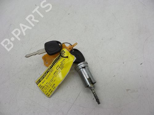 Used Switch Switch OPEL CORSA B (S93) 1.2 i 16V (F08, F68, M68) (65 hp) 18625584 18625584