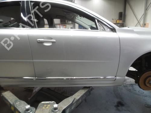 right-front-door-volvo-s80-ii-124-16-drive-31335589-2006-2007-2008-2009-2010-2011-2012-2013-2014-2015-2016-18618831 main image