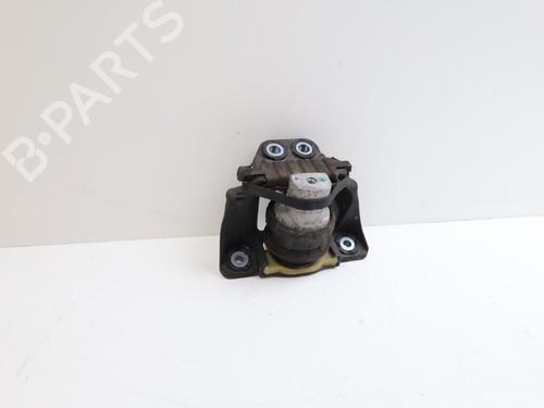 Used Engine mount VOLVO V60 II (225) T6 Plug-in Hybrid AWD (340 hp) 29954415