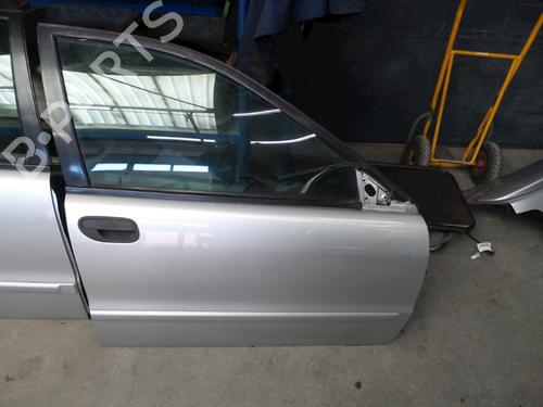 Used Right front door Right front door 37169854 37169854
