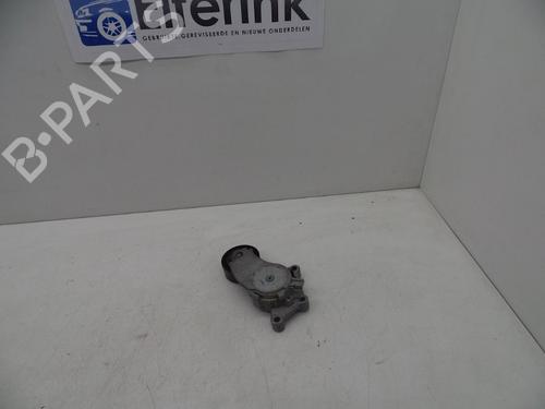 other-volvo-v40-hatchback-525-d2-846143-2012-2013-2014-2015-2016-2017-2018-2019-18615588 main image