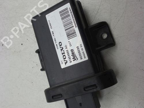 Used Lights ECU Lights ECU VOLVO V60 I (155) D5 AWD (205 hp) 18620123 18620123
