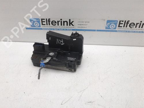 Used Front right lock OPEL VIVARO A Van (X83) 2.0 CDTI (F7) (90 hp) 18630708