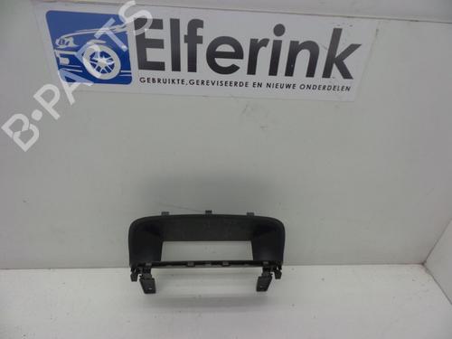 Used Middle console OPEL MERIVA B MPV (S10) 1.4 (75) (140 hp) 18619026