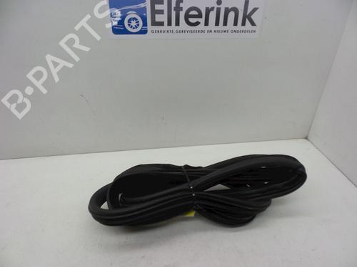 Used Rubber door seal VOLVO XC90 I (275) D5 AWD (200 hp) 18618079